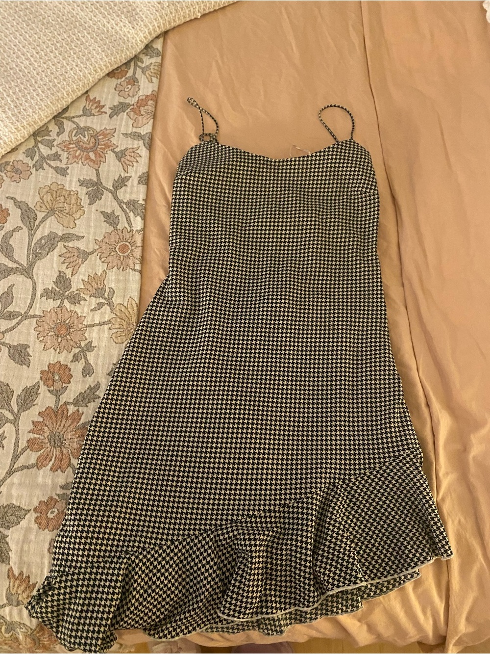 Abercrombie & Fitch Black and White Houndstooth Slip Dress